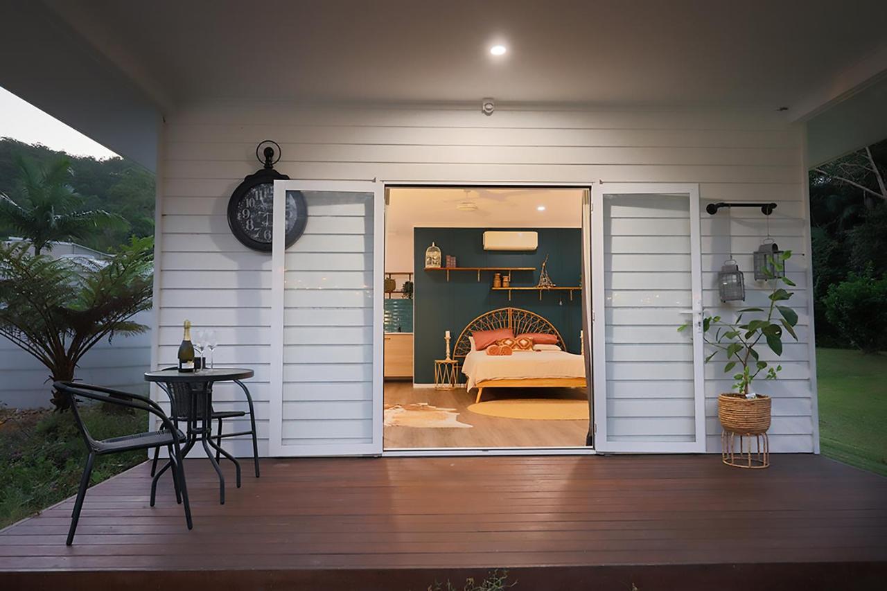 The Poolhaus Retreat - Peaceful Private Studio Valdora Extérieur photo