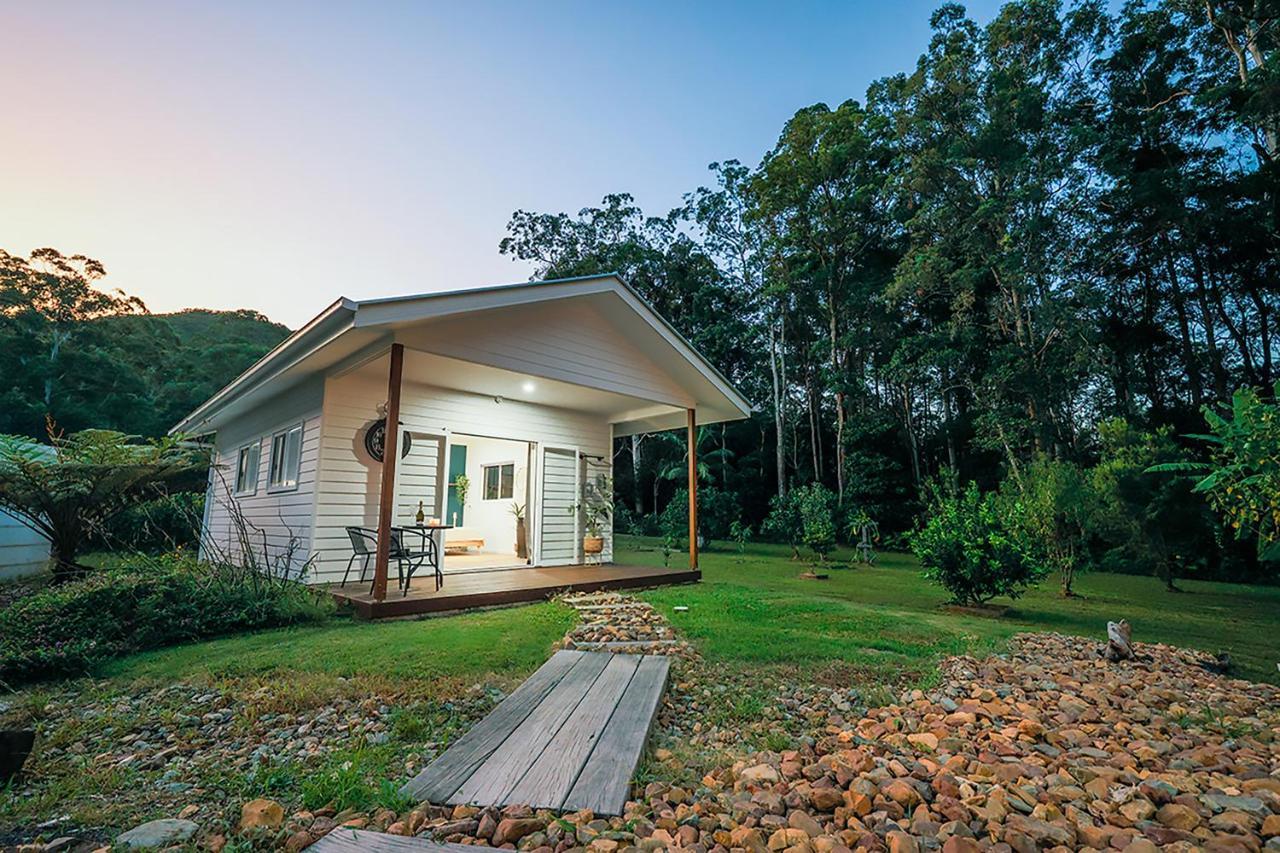 The Poolhaus Retreat - Peaceful Private Studio Valdora Extérieur photo